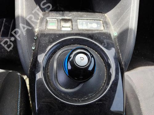 Used Gear lever Gear lever NISSAN LEAF (ZE1) Electric (150 hp) 36356736 36356736