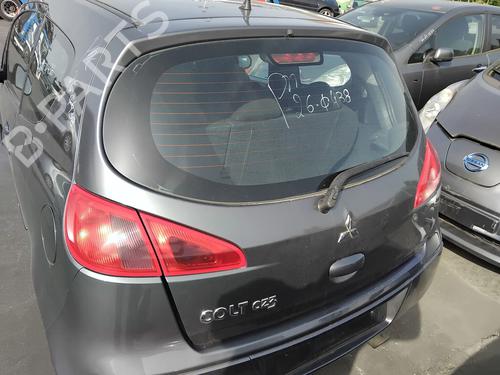 Coffre Coffre MITSUBISHI COLT VI (Z3_A, Z2_A) 1.3 (Z21A) (95 hp) 36363426 36363426