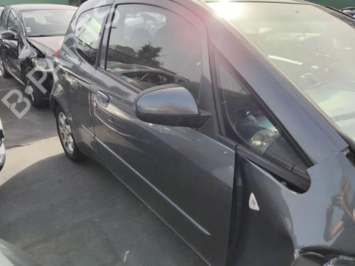 Porte avant droite Porte avant droite MITSUBISHI COLT VI (Z3_A, Z2_A) 1.3 (Z21A) (95 hp) 36363427 36363427