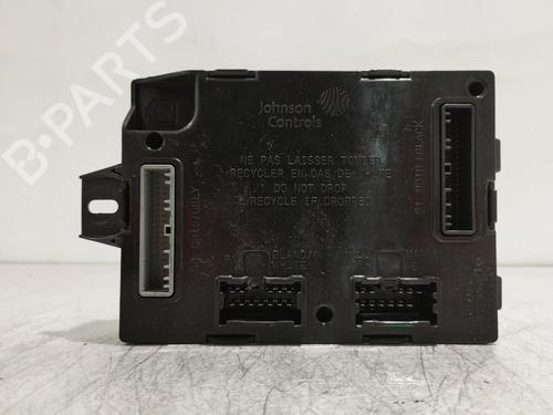 Sikringsdåse Sikringsdåse SMART FORTWO Coupe (453) 0.9 (453.344, 453.353) (90 hp) 36537682 36537682