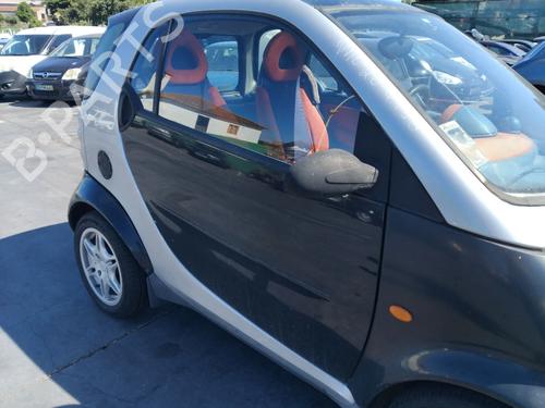 Porte avant droite Porte avant droite SMART FORTWO Coupe (450) 0.8 CDI (450.300, 450.301, 450.302, 450.303, 450.306) (41 hp) 36477903 36477903