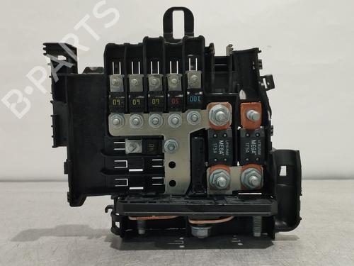 Used Fuse box Fuse box 36537807 36537807