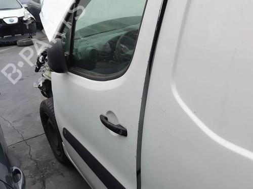 Puerta delantera izquierda Puerta delantera izquierda PEUGEOT PARTNER Platform/Chassis 1.6 HDi (90 hp) 36644027 36644027