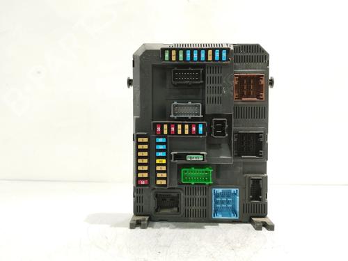Used Fuse box Fuse box 37178905 37178905