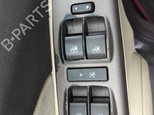 Used Left front window switch Left front window switch LANCIA MUSA (350_) 1.3 D Multijet (350.AXG11, 350.AXG1A) (90 hp) 36768878 36768878