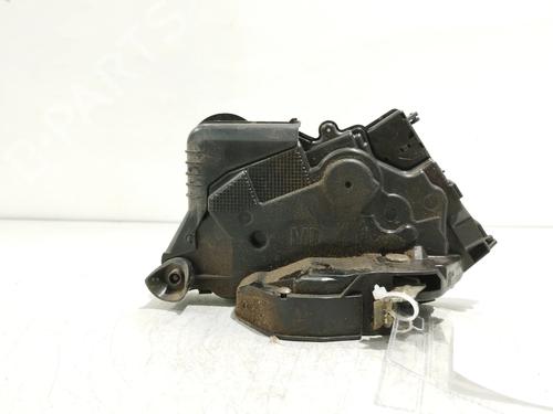 Serratura anteriore destra Serratura anteriore destra TOYOTA PRIUS Liftback (_W2_) 1.5 Hybrid (NHW2_) (113 hp) 36768735 36768735