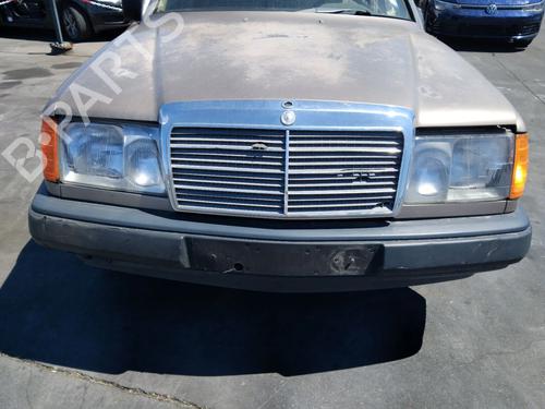 Komplette front Komplette front MERCEDES-BENZ 124 Saloon (W124) 200 D (124.120) (72 hp) 36769307 36769307