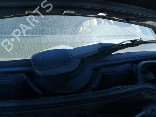 Used Front wiper motor Front wiper motor MERCEDES-BENZ 124 Saloon (W124) 200 D (124.120) (72 hp) 36769317 36769317
