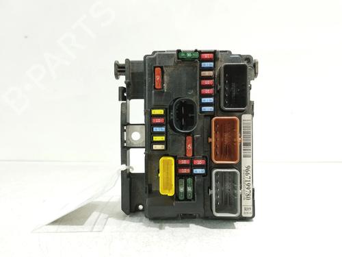 Used Fuse box Fuse box 36112887 36112887