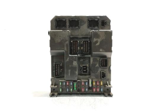 Used Fuse box Fuse box 37000542 37000542