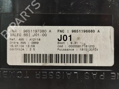 Fuse box CITROËN C5 I Break (DE_) 2.0 HDi (DERHZB, DERHZE) | BP37000542E1 - Image 2