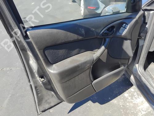 Elevalunas delantero izquierdo Elevalunas delantero izquierdo FORD FOCUS I (DAW, DBW) 1.4 16V (75 hp) 37000588 37000588