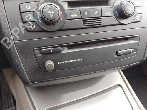 Used Radio Radio 37081140 37081140