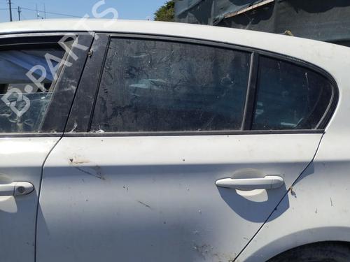 Used Left rear door Left rear door 37081172 37081172