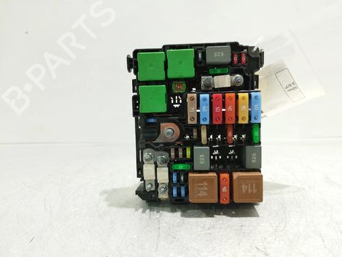 Used Fuse box Fuse box 37671343 37671343