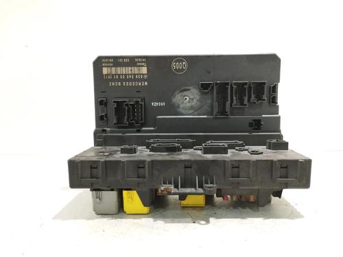 Used Fuse box Fuse box 37671420 37671420