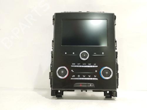 display-monitor-renault-megane-iv-grandtour-k9amn_-2016-36408350 main image