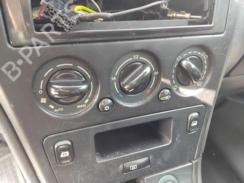 Used Climate control Climate control 37478194 37478194