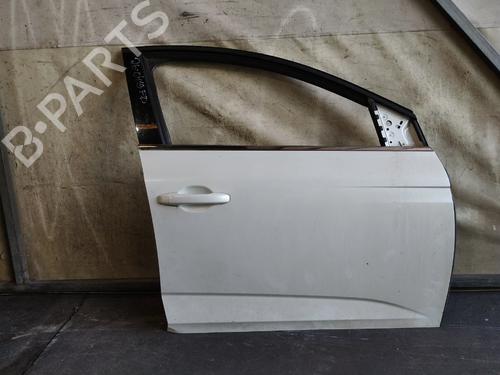 right-front-door-renault-megane-iv-grandtour-k9amn_-2016-36408359 main image