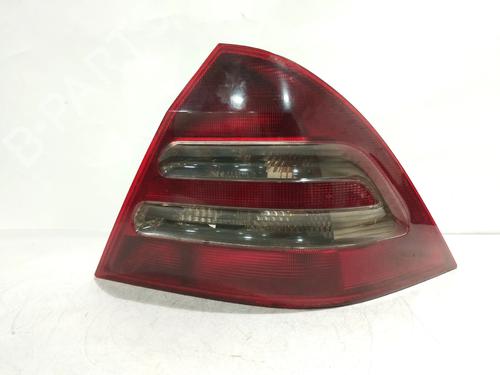 right-taillight-mercedes-benz-c-class-w203-2000-2001-2002-2003-2004-2005-2006-2007-34614477 main image