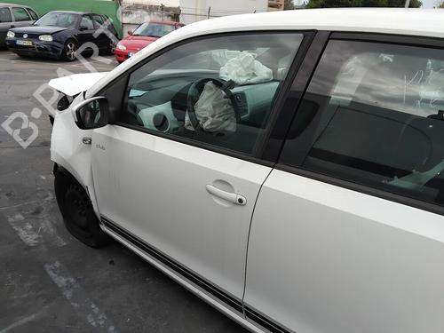 Used Left front door Left front door 37509189 37509189