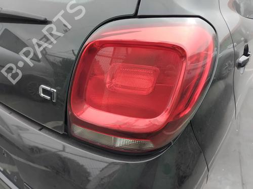 Used Right taillight Right taillight 37509423 37509423