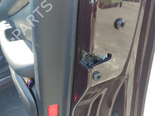 front-right-lock-audi-a6-c5-4b2-4b4-1997-1998-1999-2000-2001-2002-2003-2004-2005-37509450 main image