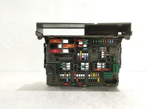 Used Fuse box Fuse box 37671489 37671489