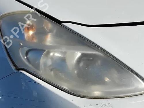 right-headlight-renault-clio-iii-br01-cr01-2005-2006-2007-2008-2009-2010-2011-2012-2013-2014-31768255 main image
