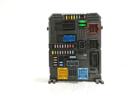 Used Fuse box Fuse box 38037217 38037217