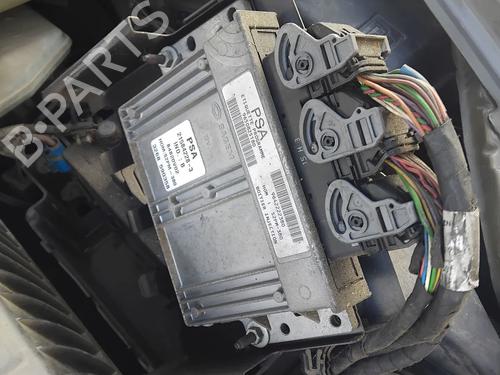 Used Engine control unit (ECU) Engine control unit (ECU) 37669253 37669253