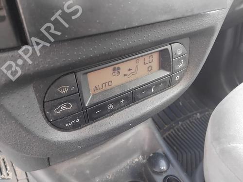 Used Climate control Climate control 37669256 37669256