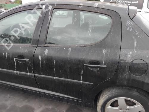 Used Left rear door Left rear door 37671526 37671526