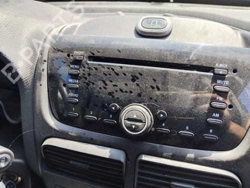 Used Radio Radio 38051624 38051624