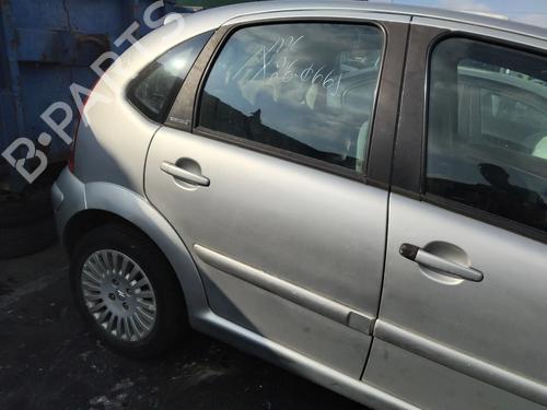 Used Right rear door Right rear door 38067111 38067111