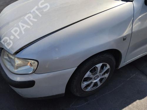 Used Left front fenders Left front fenders 38071748 38071748