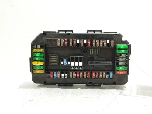 Used Fuse box Fuse box 38190640 38190640