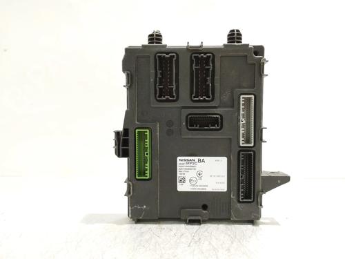 Used Fuse box Fuse box 38180370 38180370