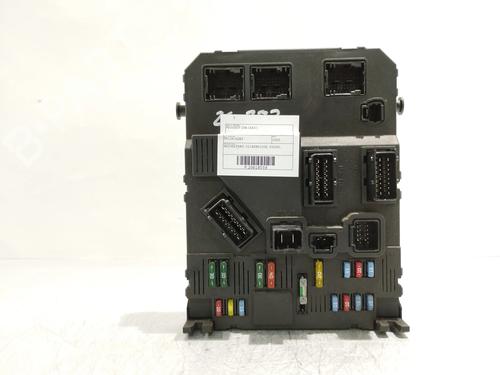 Caja reles / fusibles Caja reles / fusibles 38191041 38191041