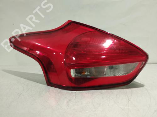 left-taillight-ford-focus-iii-2010-2011-2012-2013-2014-2015-2016-2017-2018-2019-2020-27637015 main image