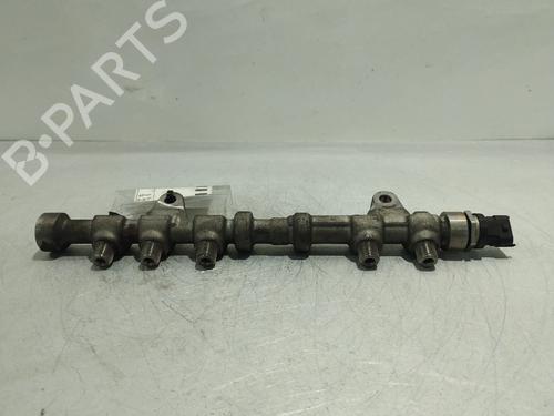 Used Injection rail Injection rail 38483521 38483521