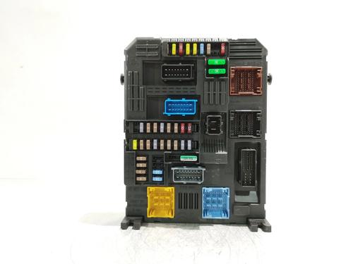 Used Fuse box Fuse box 38785236 38785236