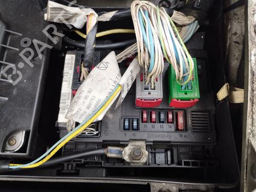sikringsdase-citroen-c5-i-break-de_-2001-2002-2003-2004-38733203 main image