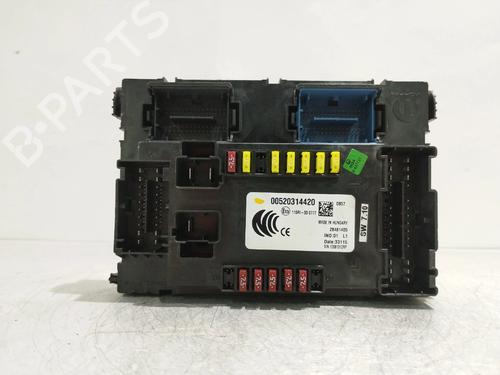 Used Fuse box Fuse box 38778090 38778090