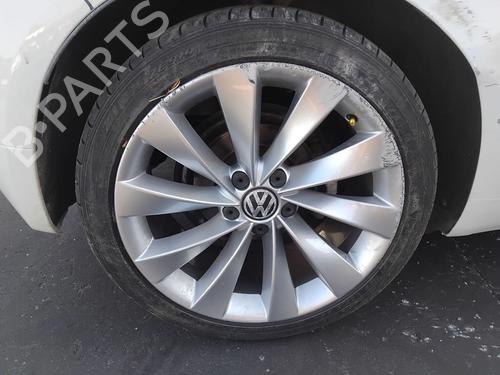 rim-vw-scirocco-iii-137-138-2008-2009-2010-2011-2012-2013-2014-2015-2016-2017-2018-38796396 main image