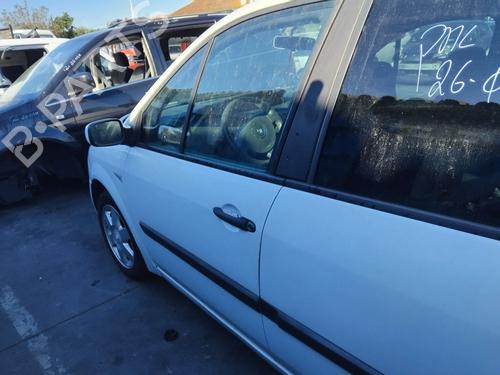 Used Left front door Left front door 38913126 38913126