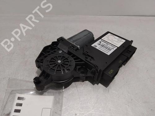 Used Right rear window motor Right rear window motor AUDI A4 B7 (8EC) 2.0 TDI 16V (140 hp) 39696189 39696189