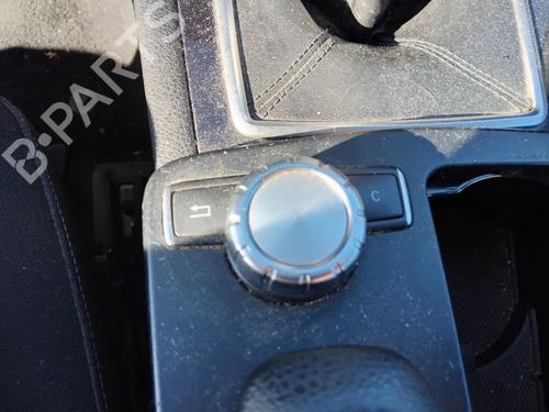 switch-mercedes-benz-c-class-w204-2007-2008-2009-2010-2011-2012-2013-2014-2015-39169463 main image