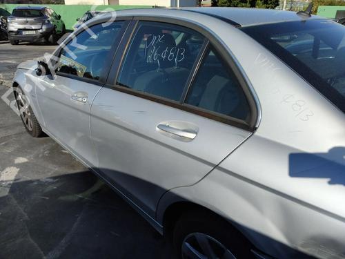 Puerta trasera izquierda Puerta trasera izquierda MERCEDES-BENZ C-CLASS (W204) C 180 CDI (204.000) (120 hp) 39169476 39169476