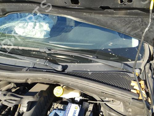 Used Front wiper motor Front wiper motor PEUGEOT 208 I (CA_, CC_) 1.2 VTI 82 (82 hp) 39748132 39748132